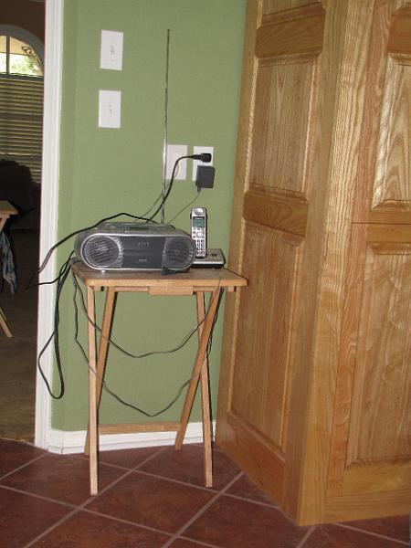 IMG_8263.JPG - ....to replace this, and a charging station for cell phones, netbook, etc.